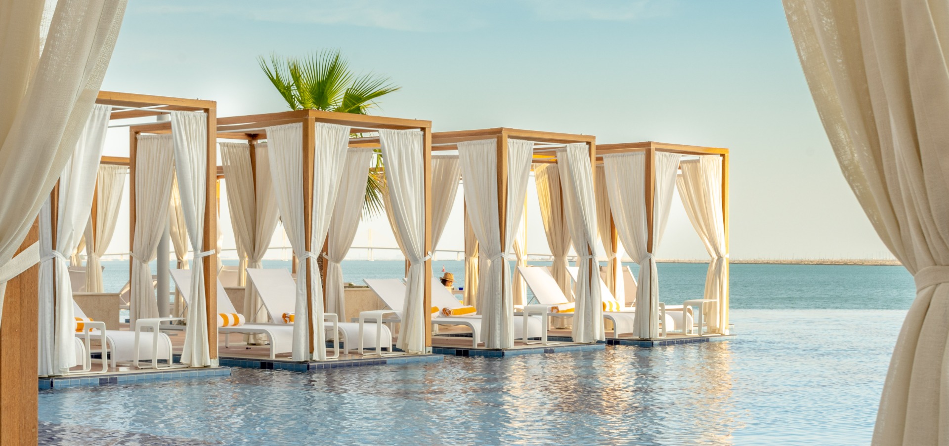 RoyalM-Pool-9